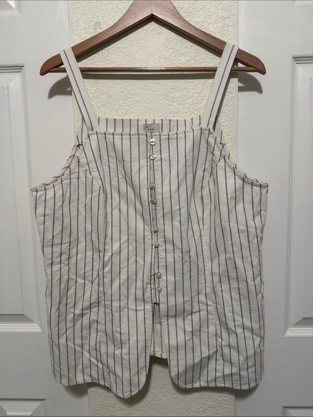 a new day Cream and Black Striped Button-Front Tailored Tank